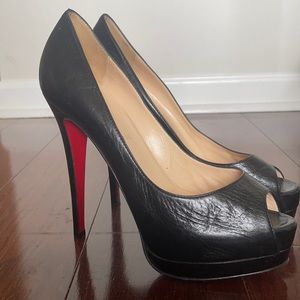 Christian Louboutin 4” peep toe heels